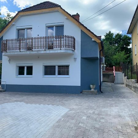 Borsi Apartman Balatonalmádi Eksteriør billede