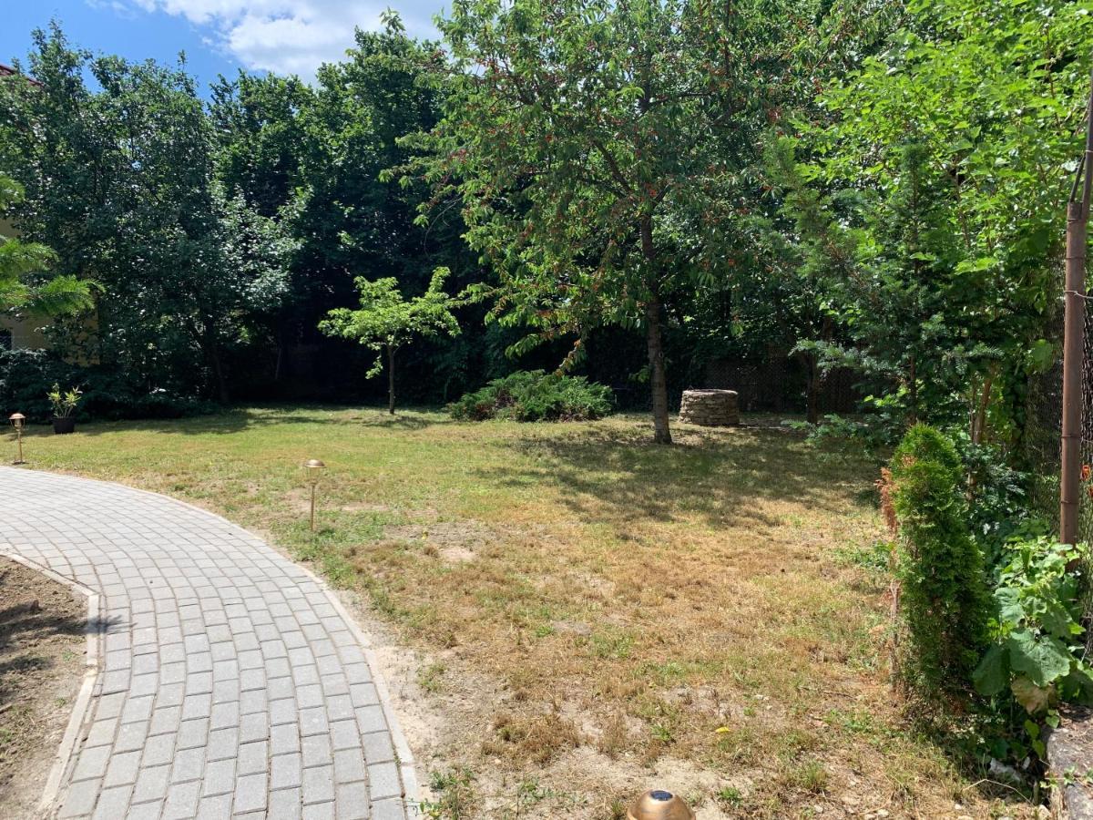 Borsi Apartman Balatonalmádi Eksteriør billede