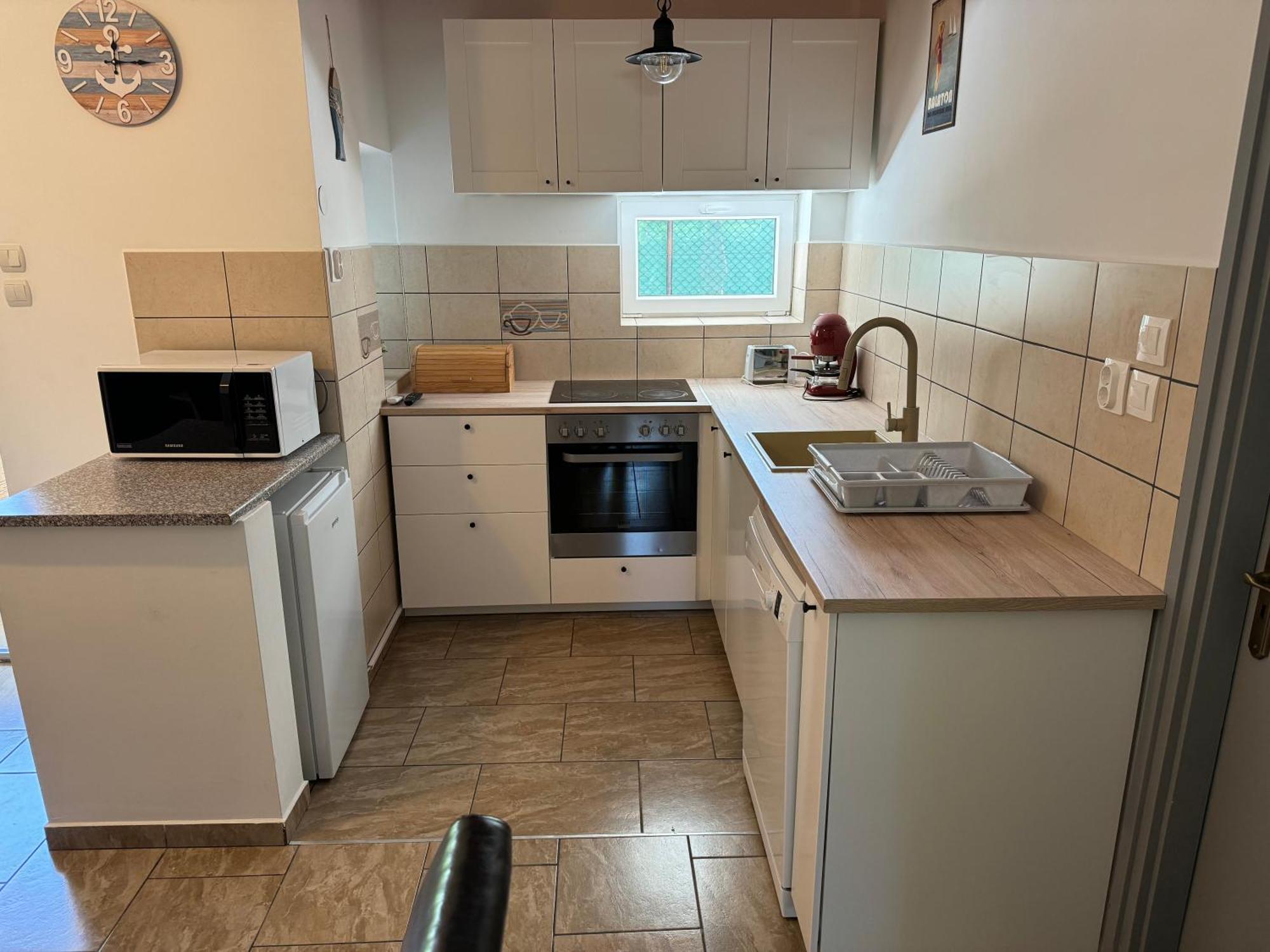 Borsi Apartman Balatonalmádi Eksteriør billede